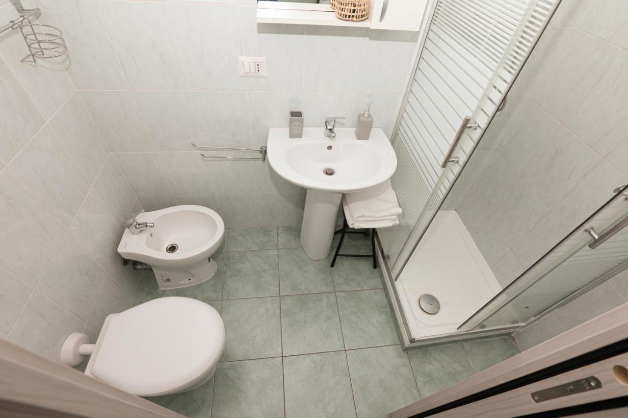 Affittacamere "San Martino Rooms" Genova Eksteriør bilde